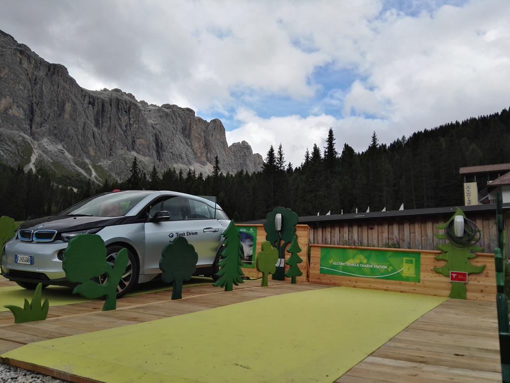 Hotel Wolf Selva di Val Gardena Exterior photo